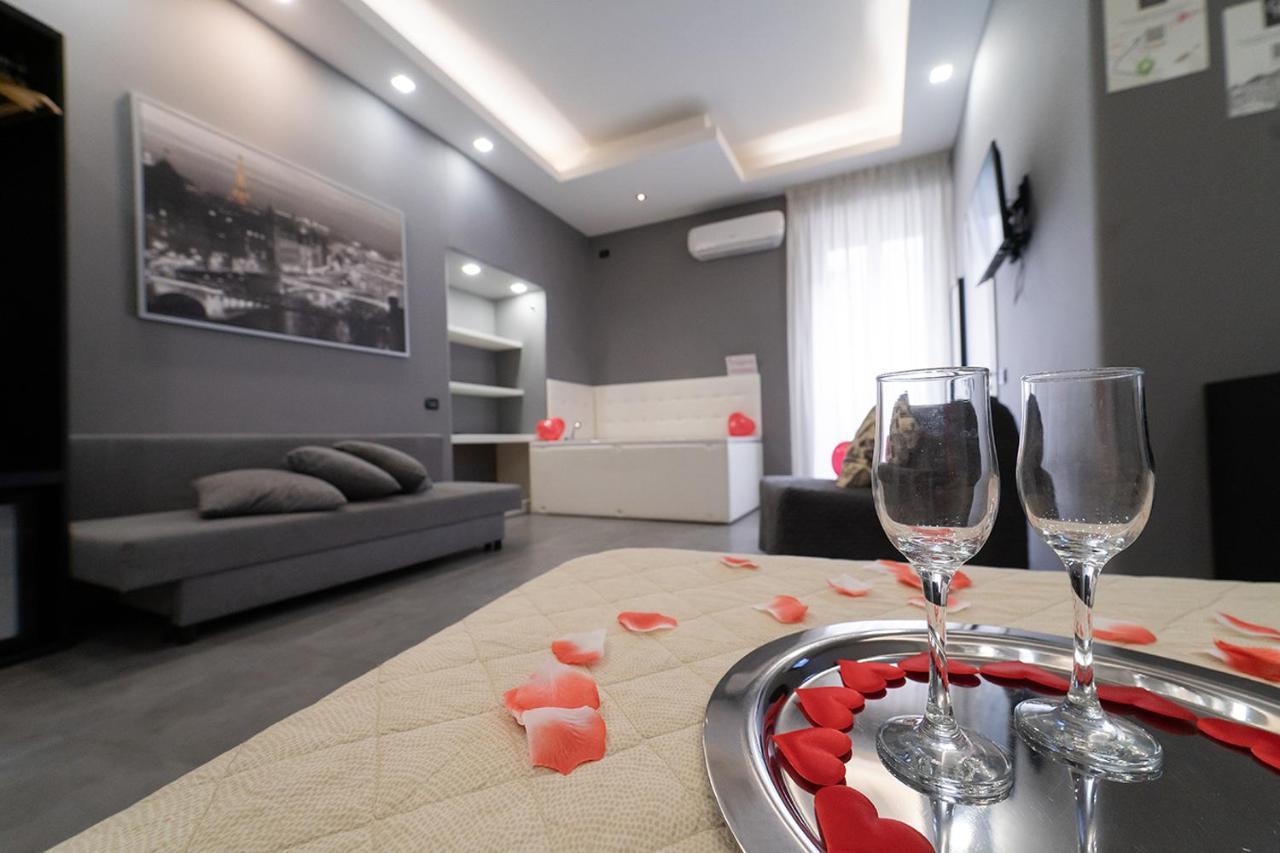 Royal House Napoli Centro, By Clapa Group Hotel Bagian luar foto