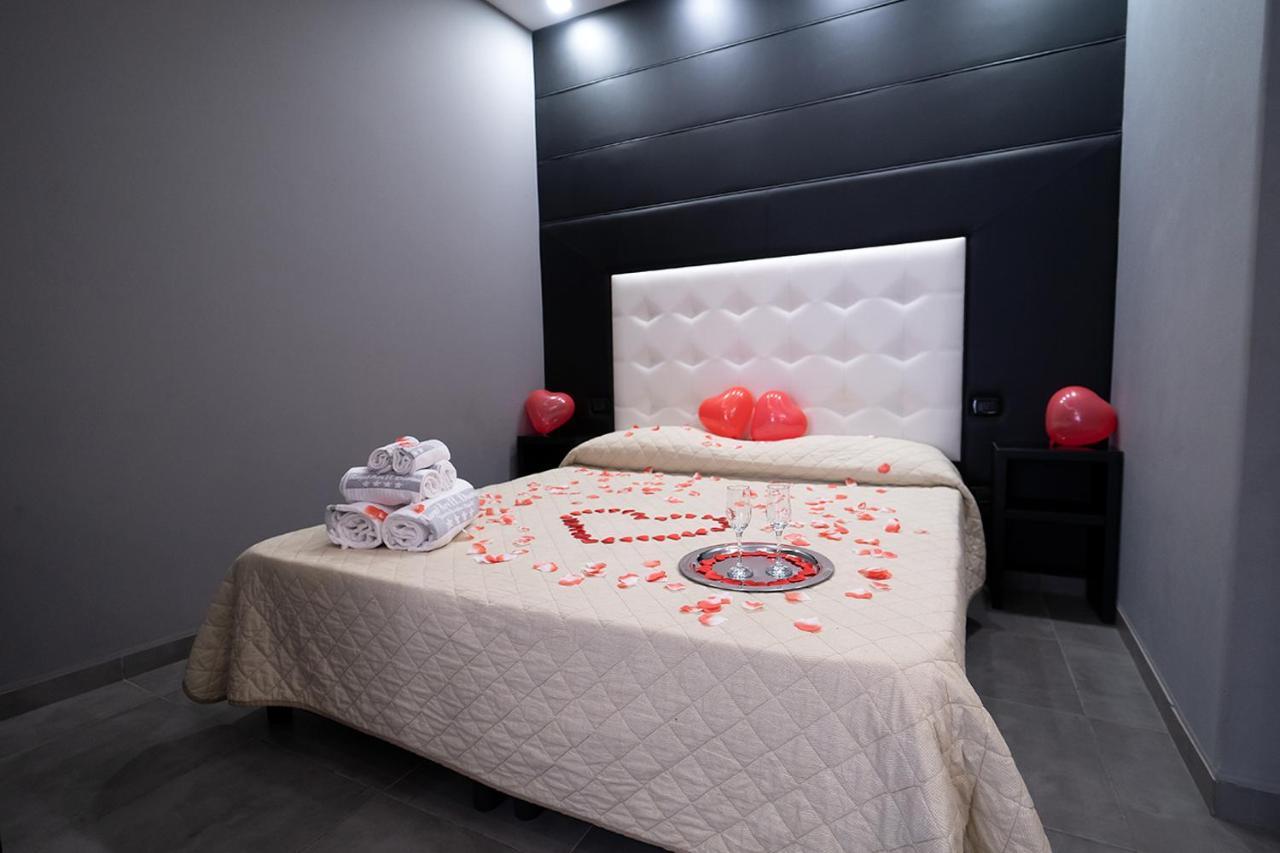Royal House Napoli Centro, By Clapa Group Hotel Bagian luar foto