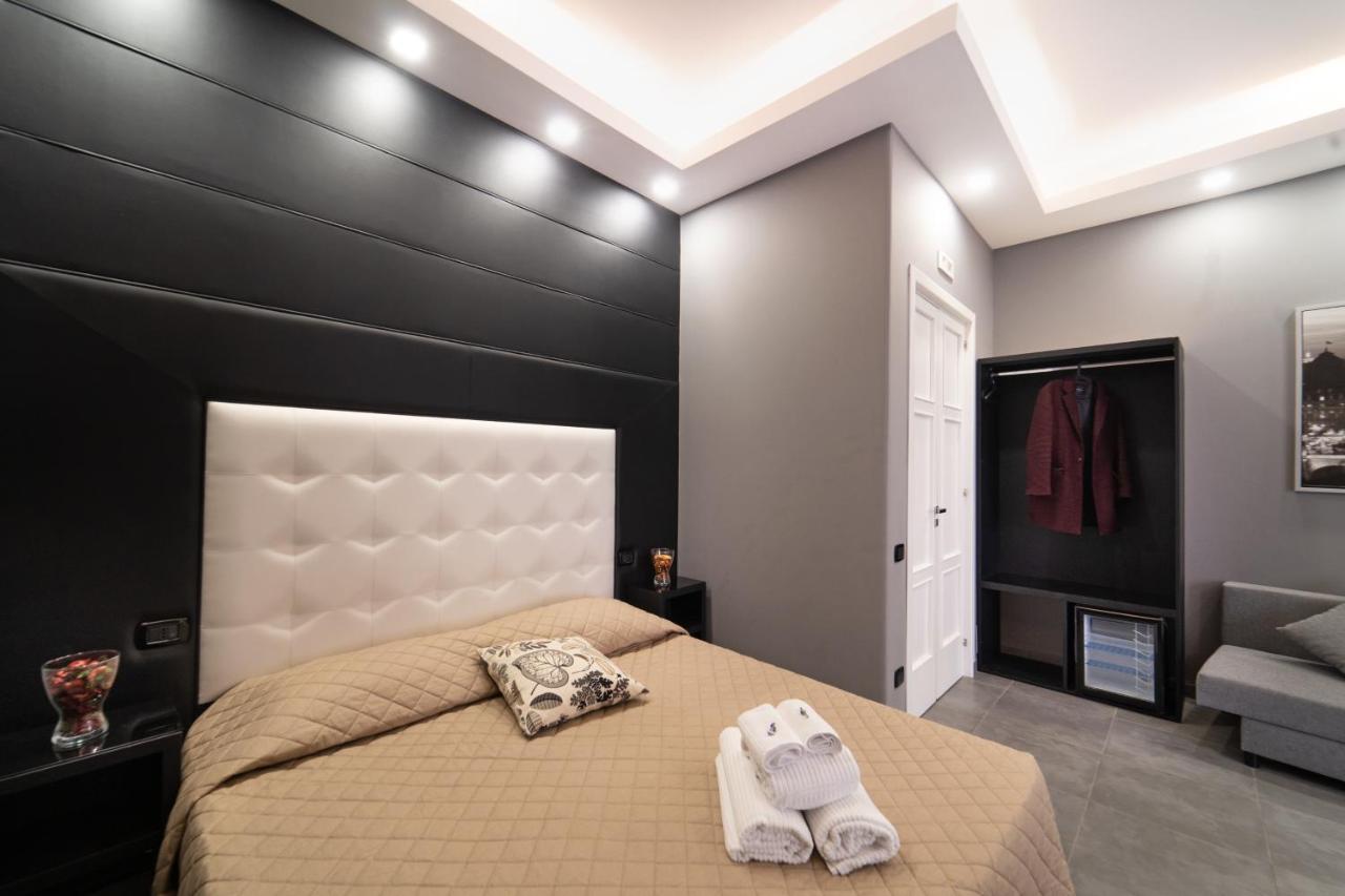 Royal House Napoli Centro, By Clapa Group Hotel Bagian luar foto