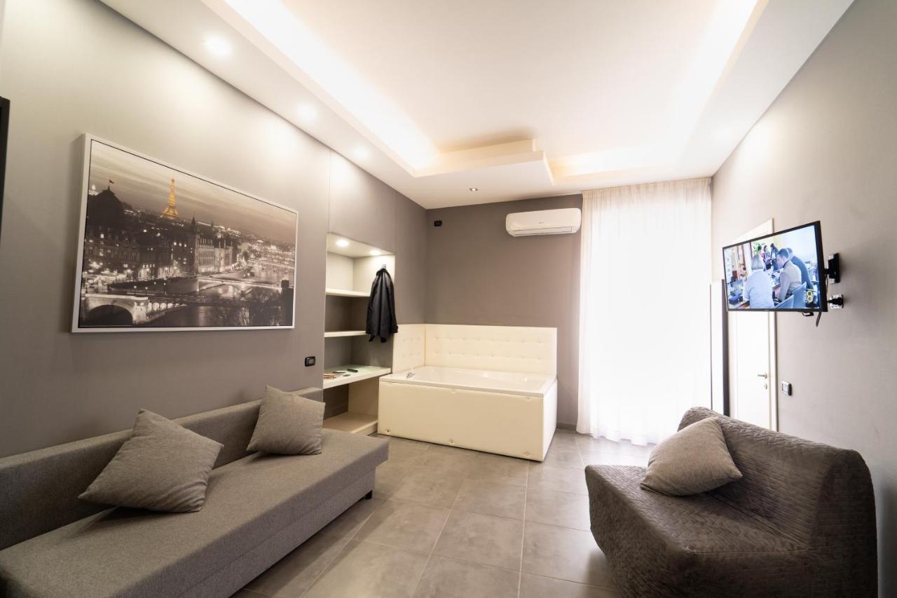 Royal House Napoli Centro, By Clapa Group Hotel Bagian luar foto