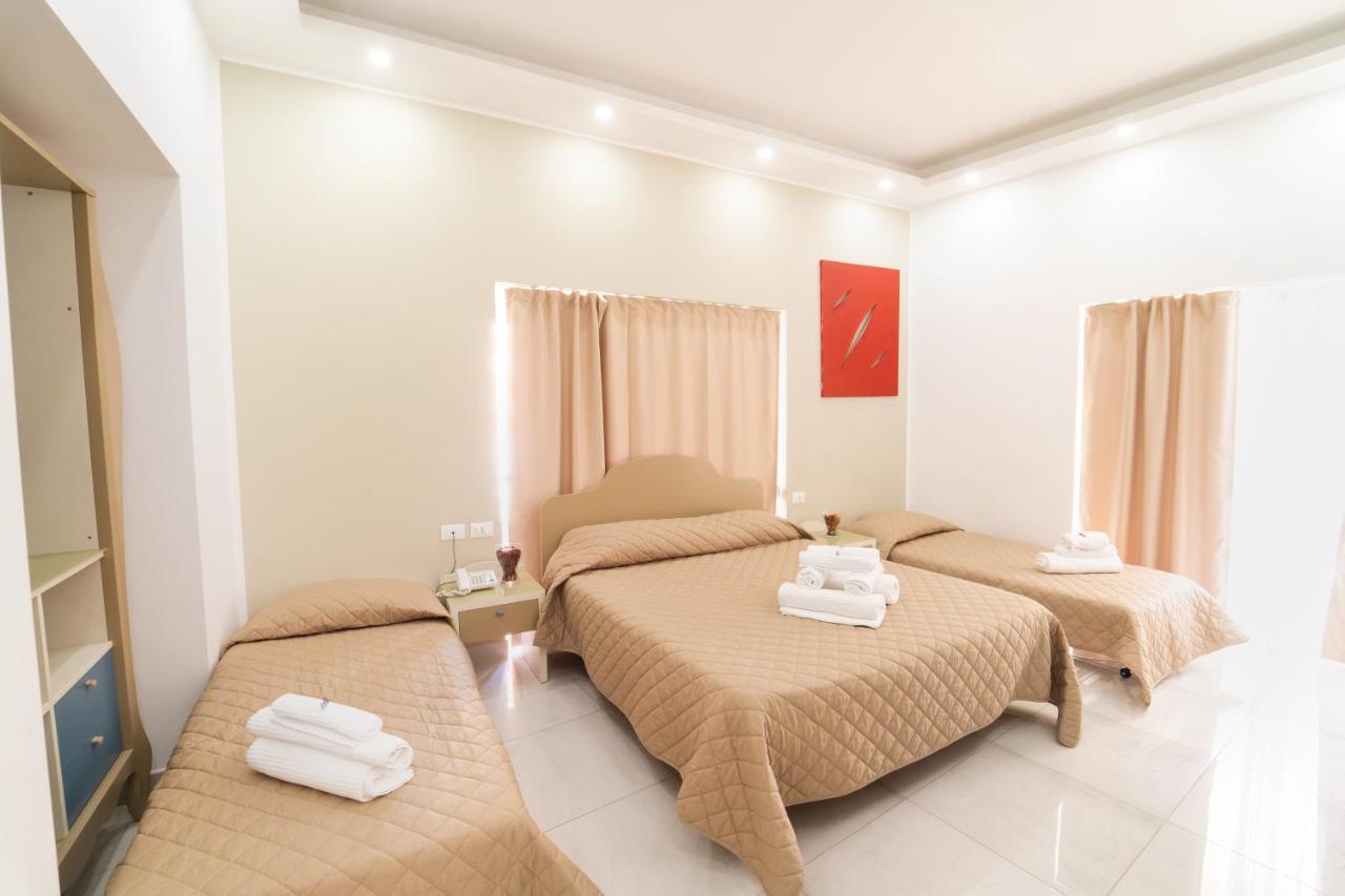 Royal House Napoli Centro, By Clapa Group Hotel Bagian luar foto